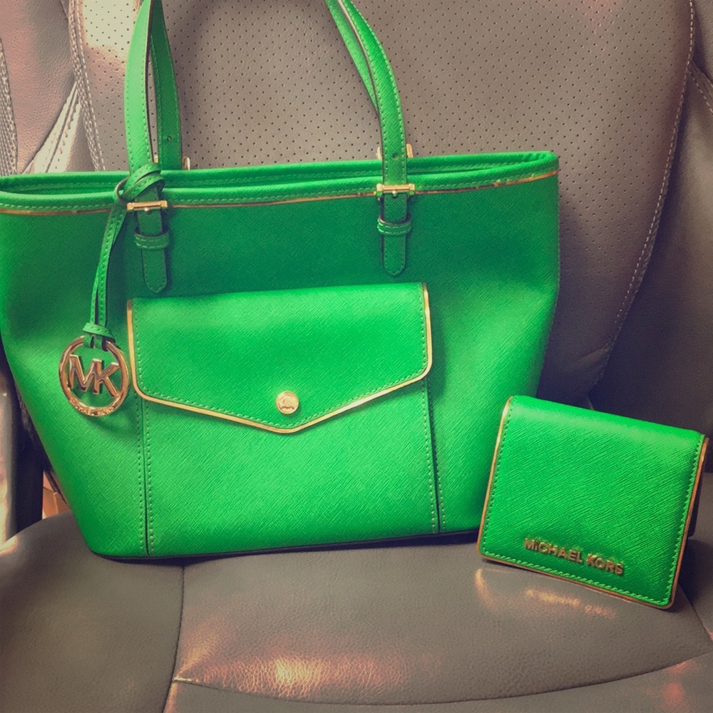 Michael Kors pocketbook and wallet